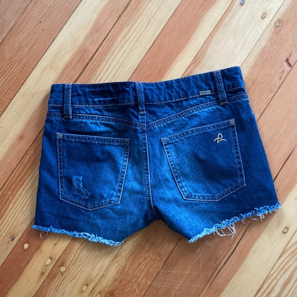 DL1961 Lola Cut Off Jean Shorts 23‎ - Picture 2 of 4